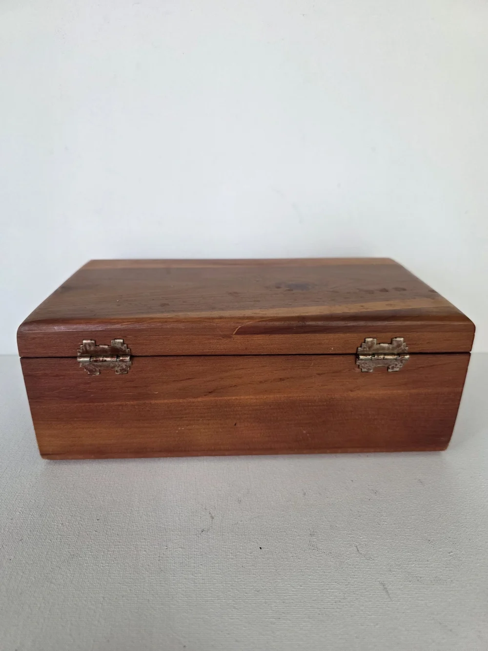 Vintage Wooden Cedar Jewelry Box - Red-Brown Cedar Finish